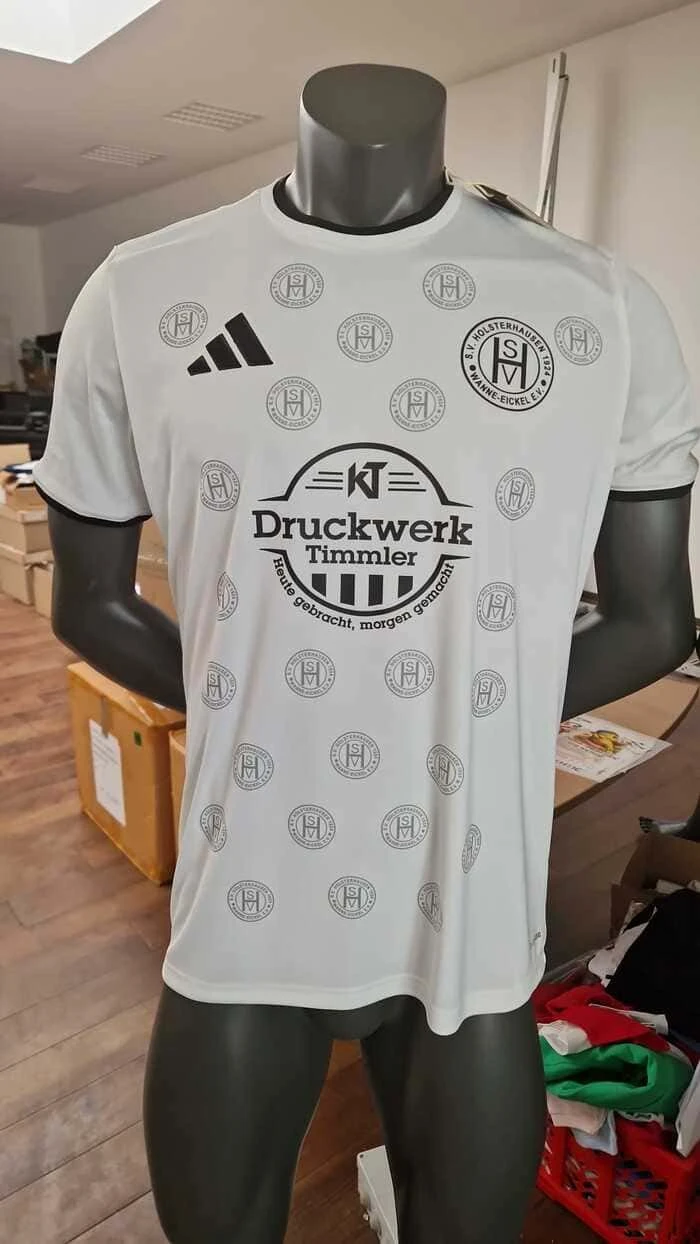 Trikotsatz bedruckt mit Sponsor Druckwerk Timmler