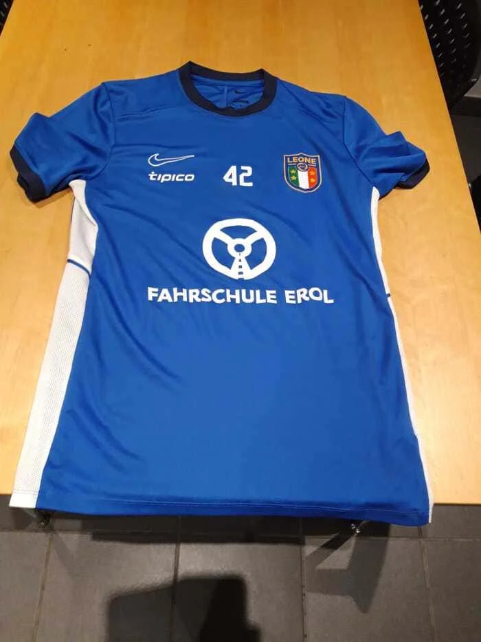 Freizeittrikot bedruckt für Fahrschule